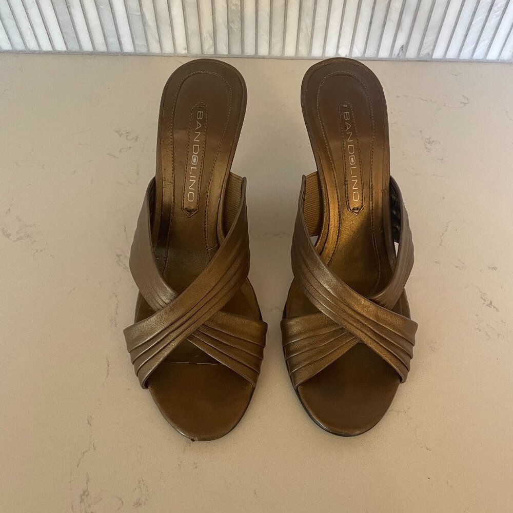 Bandolino Criss-Cross, Open Toe Wedge Sandal, in Brown Leather,‎ No Back, 6.5